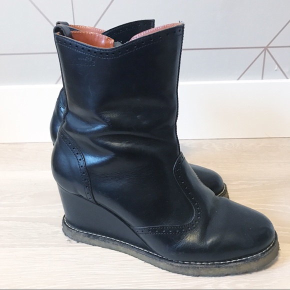 rubber sole wedge boots